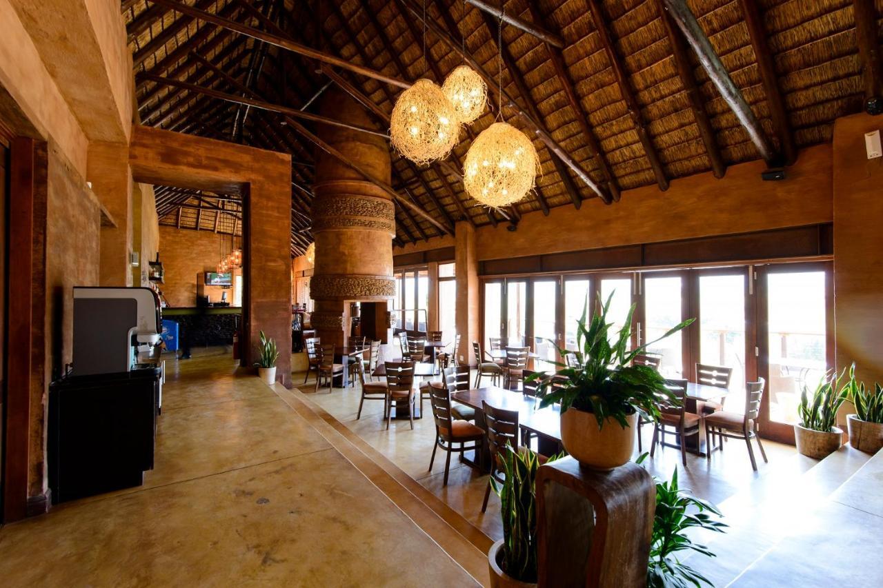 African Hills Safari Lodge & Spa Magaliesburg Buitenkant foto
