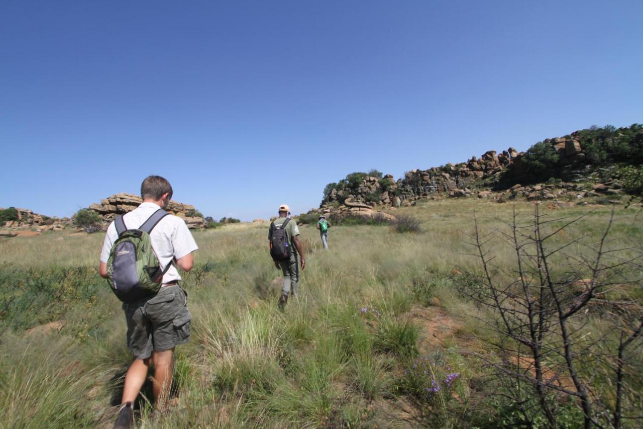 African Hills Safari Lodge & Spa Magaliesburg Buitenkant foto