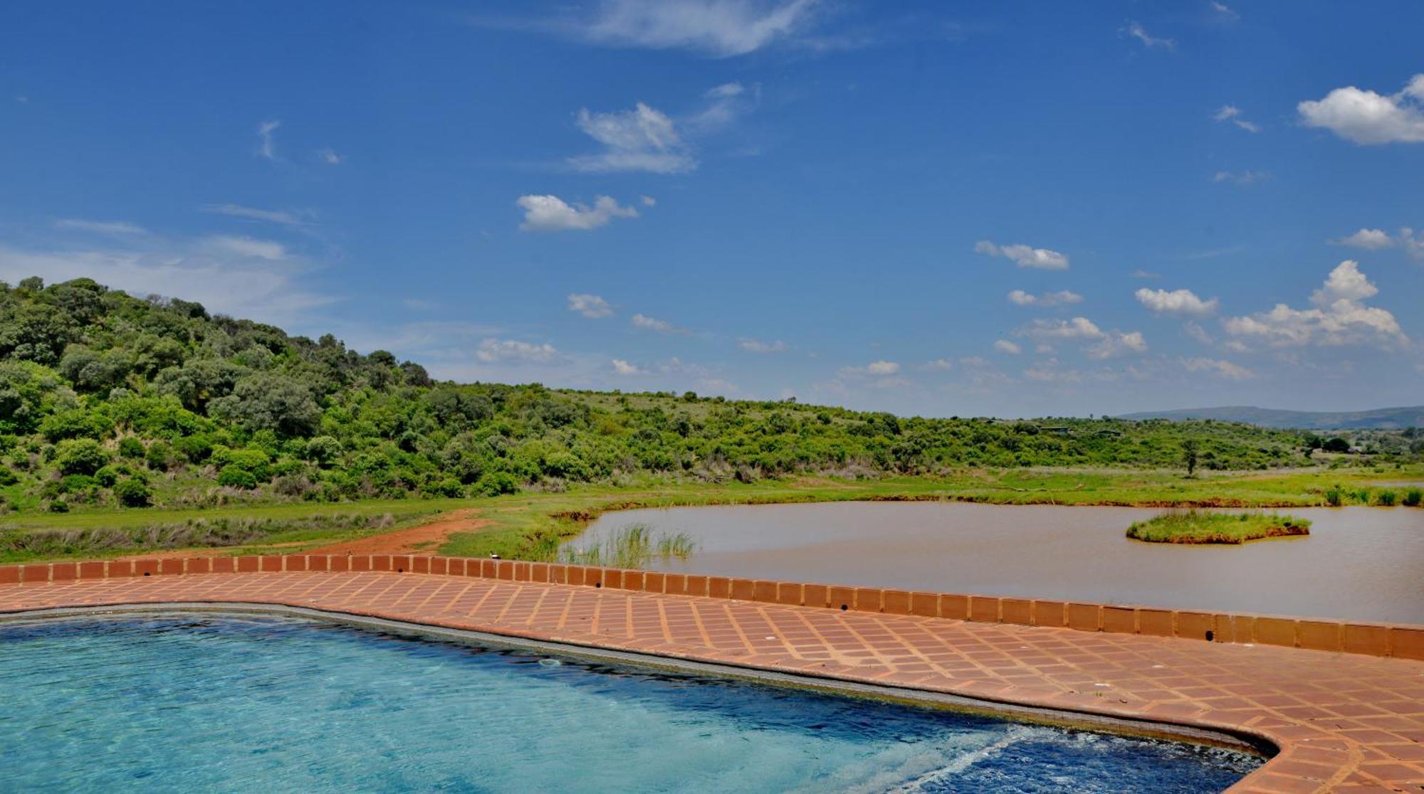 African Hills Safari Lodge & Spa Magaliesburg Buitenkant foto