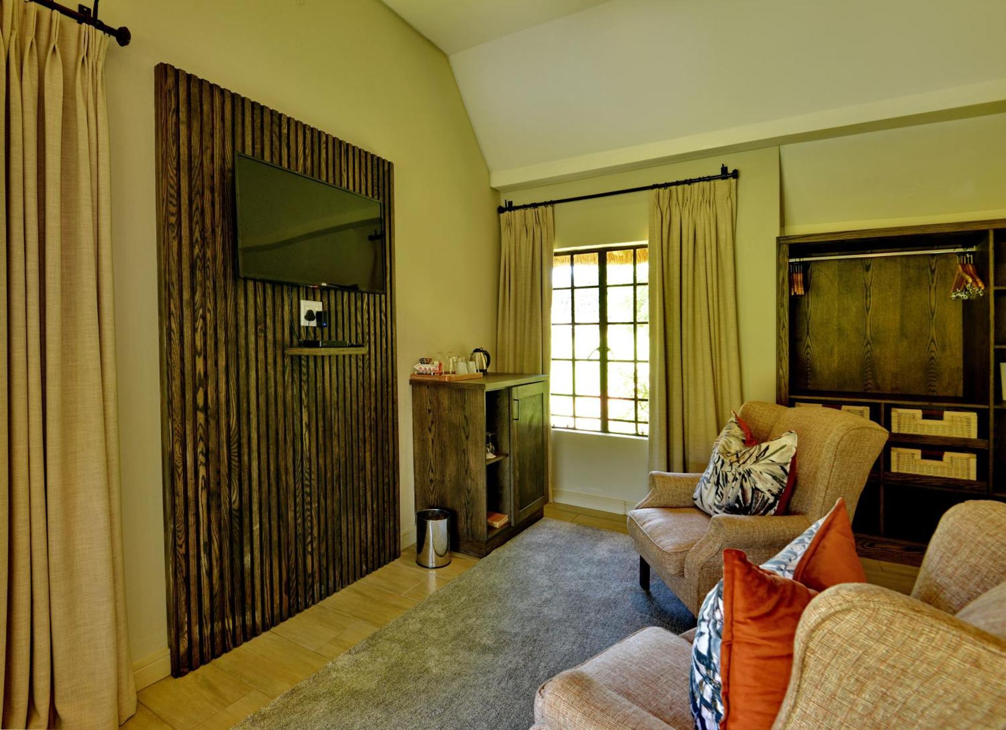 African Hills Safari Lodge & Spa Magaliesburg Kamer foto